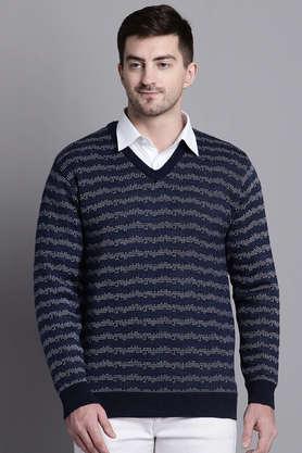 textured acrylic v-neck men's pullover - denim indigo light
