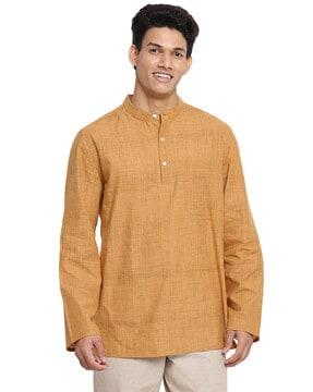 textured band-collar short kurta