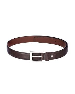 textured belt with buckle closure