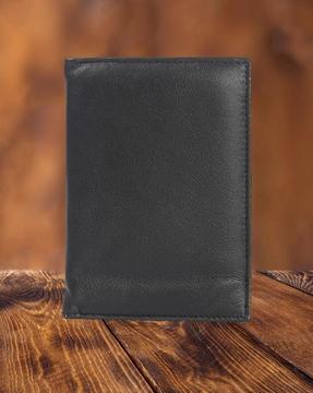 textured bi-fold card holder