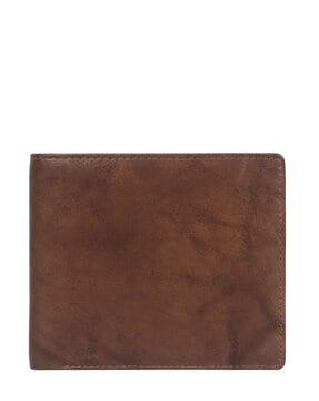 textured bi-folds wallet