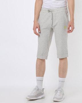 textured capris with insert pockets