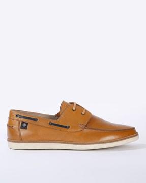 textured casual shoes with contrast outsole