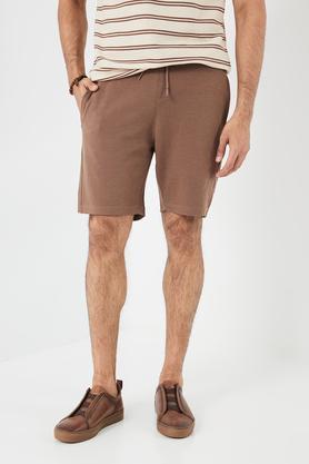 textured cotton blend regular fit men's shorts - brown