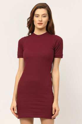 textured cotton round neck women's mini dress - maroon