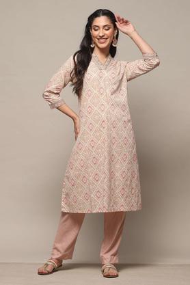 textured cotton v-neck women's party wear kurta - pink