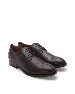 textured derby formal shoes