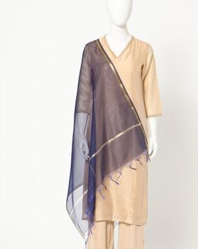 textured dupatta with border