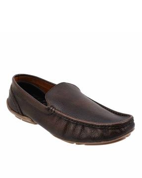 textured flat heel slip-on loafers