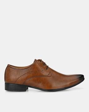 textured formal lace-up shoes