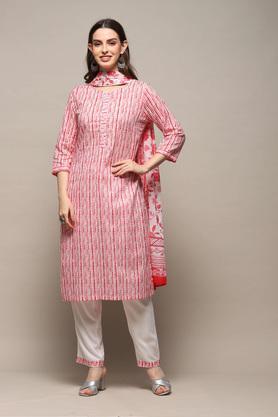 textured full length cotton woven women's kurta set - pink