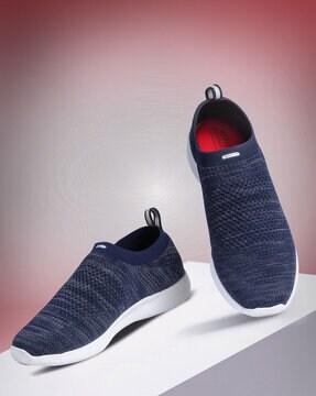 textured lace fastening  sports shoes