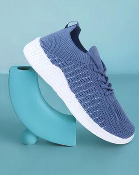 textured lace-up casual shoes