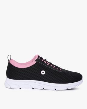 textured lace-up casual shoes