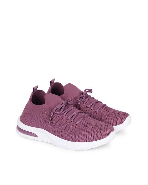 textured lace-up sports shoes