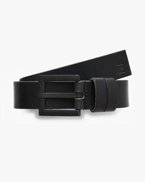 textured leather belt with buckle