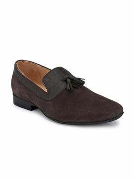 textured loafers with tassels