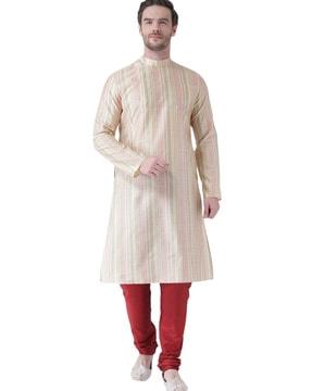 textured long kurta with side slits