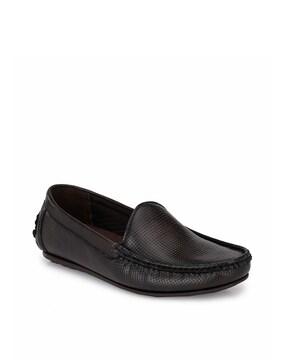 textured low-top loafers 