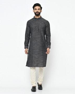 textured mandarin collar kurta