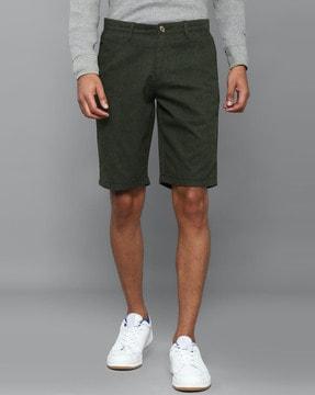textured mid rise city shorts