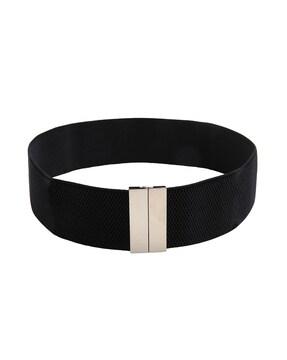 textured non-reversible wide belt