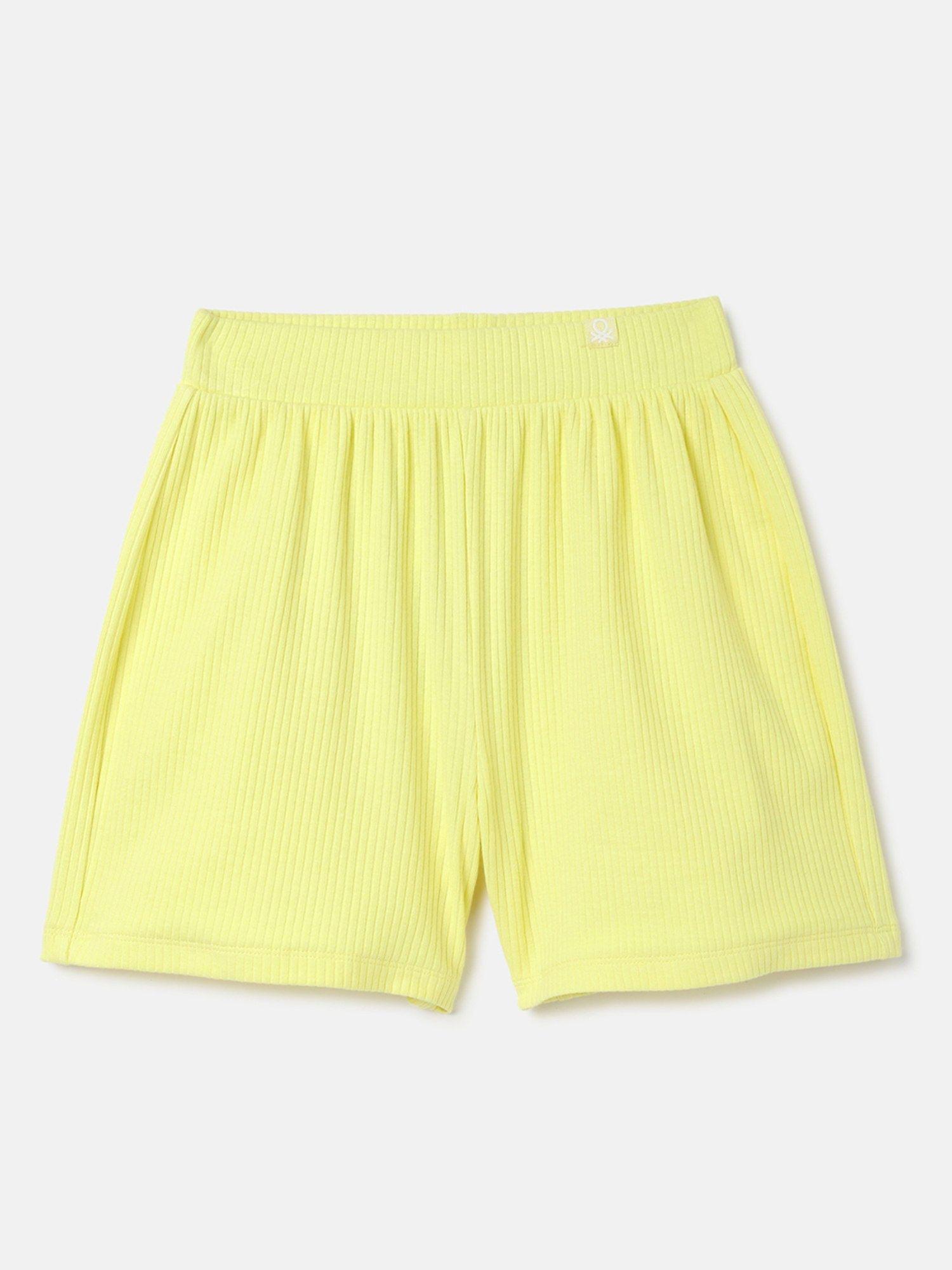textured pattern shorts