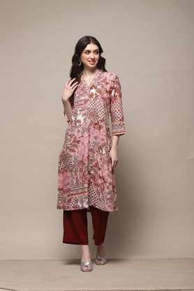 textured polyester v-neck women's party wear kurta - dusty pink