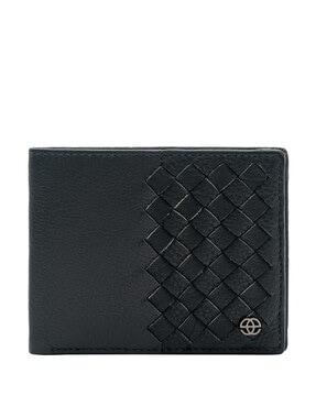 textured print bi-folds wallet