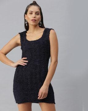 textured printed round neck dress