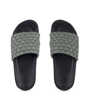 textured printed sliders