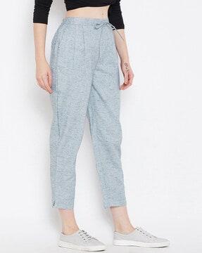 textured relaxed fit pleat-front pants