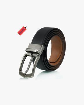 textured reversible belt with buckle closure