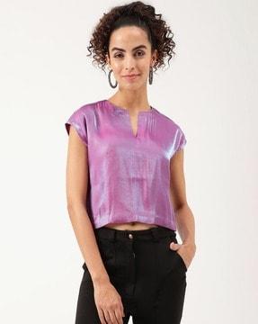 textured round-neck crop top