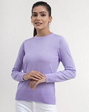 textured round-neck pullover