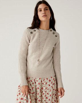 textured round-neck pullover