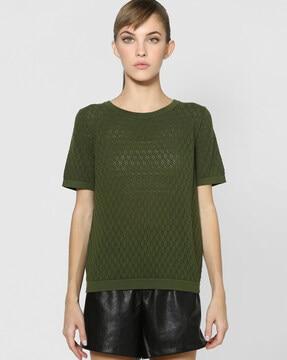 textured round-neck top with ribbed hems