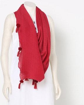 textured scarf with tassels