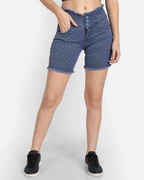 textured shorts with 5-pocket styling