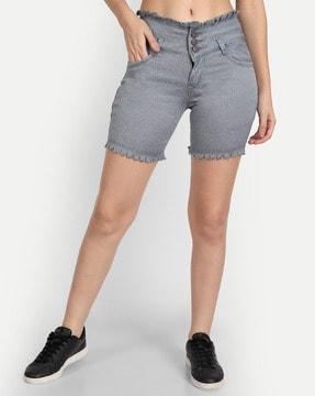 textured shorts with 5-pocket styling