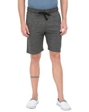 textured shorts with insert pockets