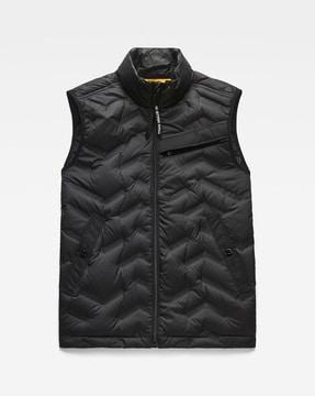 textured sleeveless quilted jacket