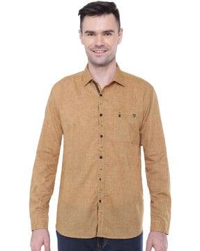 textured slim fit shirt with patch pocket