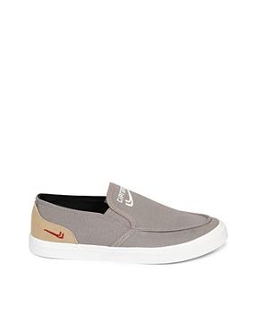 textured slip-on casual shoes