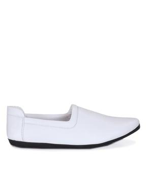 textured slip-on casual shoes