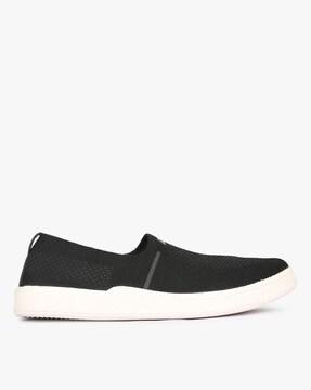 textured slip-on casual shoes