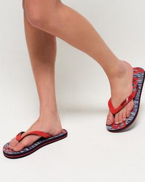 textured slip-on flip-flops