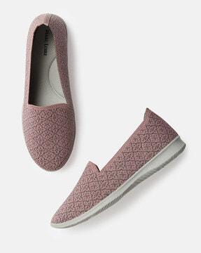 textured slip-on shoes