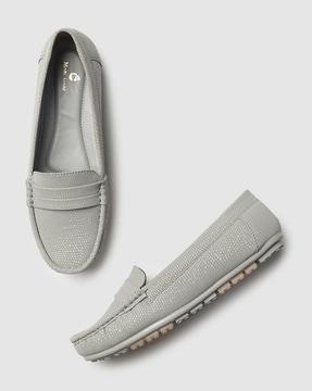 textured slip-on shoes