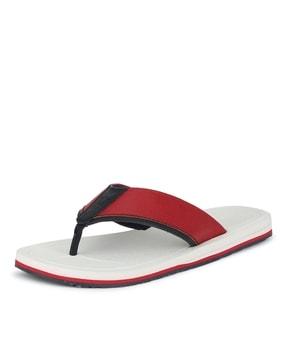 textured slip-on thong-strap sandals